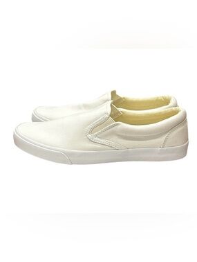BucketFeet Women's Shoes Slip-On sneakers. NEW